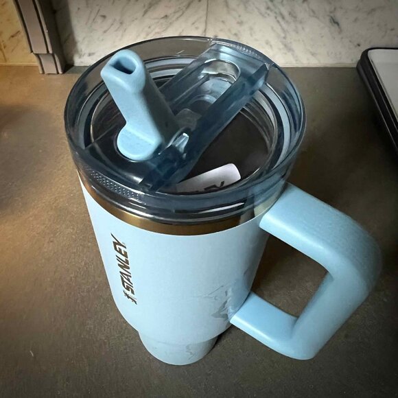 Messi x Stanley 1913 40 oz. Quencher ProTour Flip Straw Blue Tumbler - Picture 4 of 6